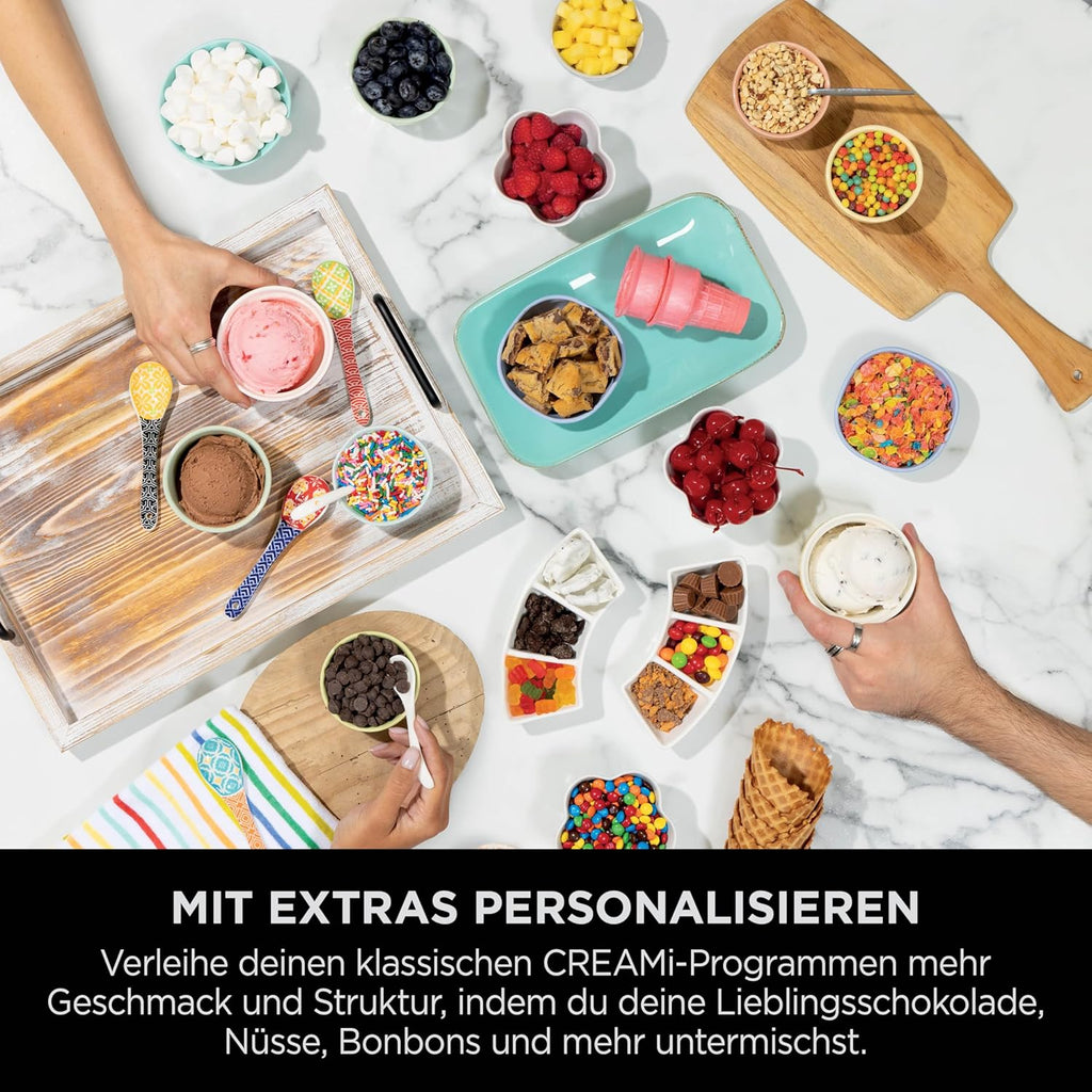Ninja CREAMi Scoop & Swirl Eismaschine mit 2 Behältern Platinsilber NC701EU | 13 Funktionen, für Eiscreme, Softeis, Gelato, Sorbet, Milchshakes und mehr, mit Mix-In-Funktion, Platinsilber